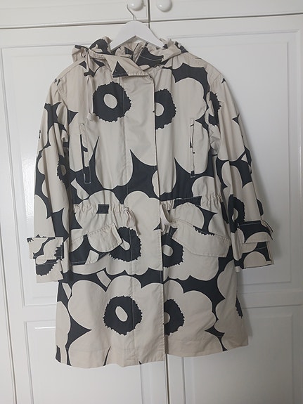 Marimekko Rohkaista unikko takki