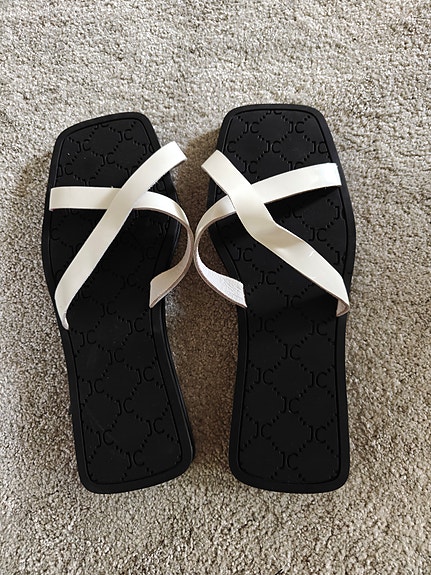Kerran käytetyt Jeffrey Campbell sandaalit 39