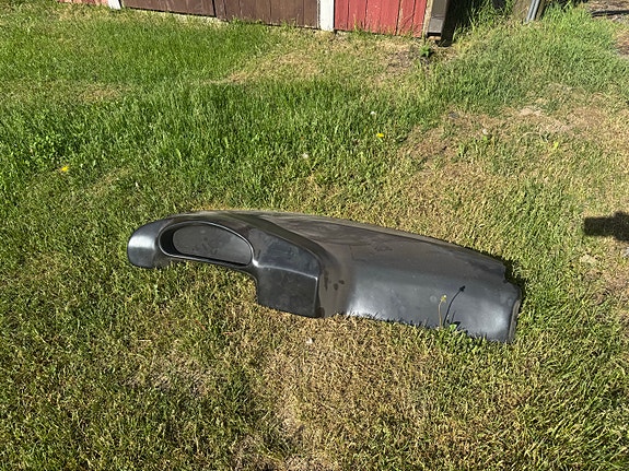 Bmw e36 coupe lasikuitu kojelauta