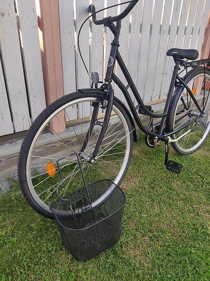 Aikuisten mattamusta pyörä