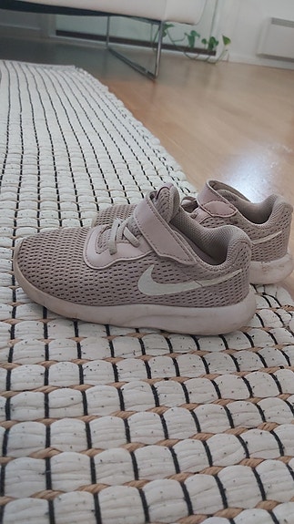 Nike lenkkarit, 24