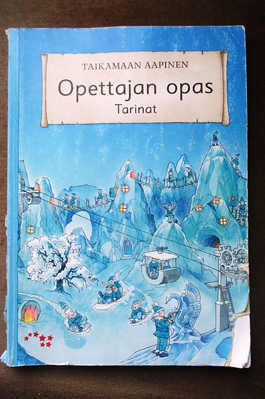 Taikamaan aapinen.  Opettajan opas