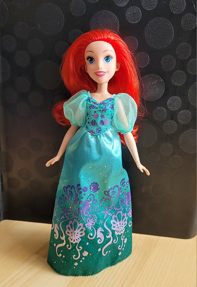 Ariel nukke (Disney, Hasbro)