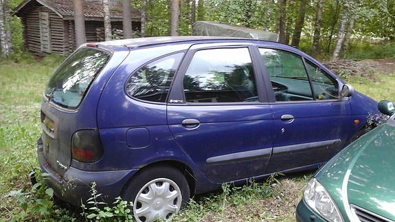 Taka-akseli, Renault Megane Scenig-00