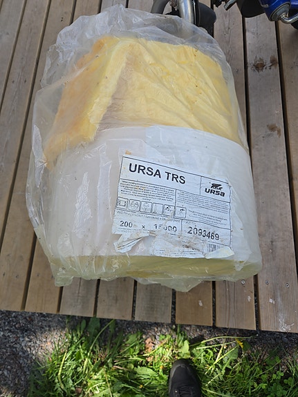 Eristekaistaa, Ursa trs