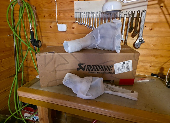 Akrapovic MT-09 Racing Line — uusi, alkuperäispakkaus, puolet uuden hinnasta