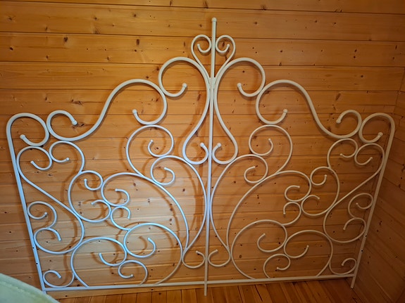 Metallinen sängynpääty 180cm