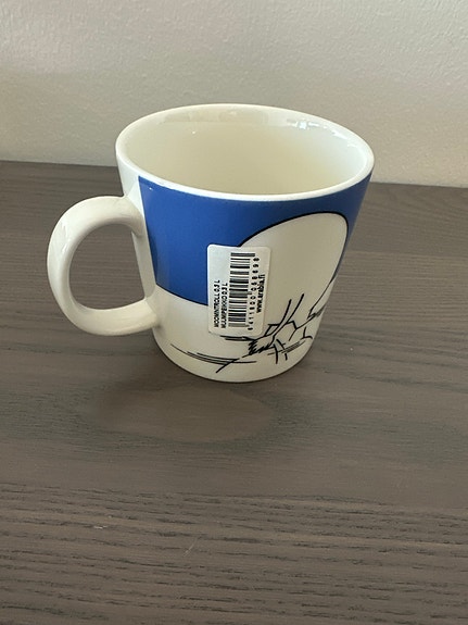 Tarrallinen Muumipeikko jäällä