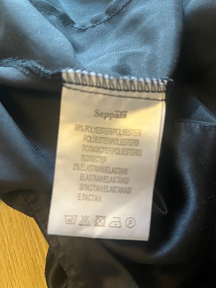 Seppälä naisten paita koko 36 musta