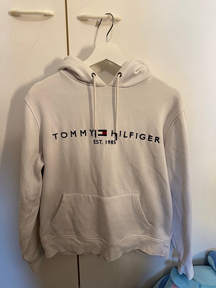 Tommy Hilfiger huppari