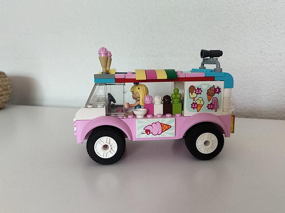 Lego Friends jäätelöauto