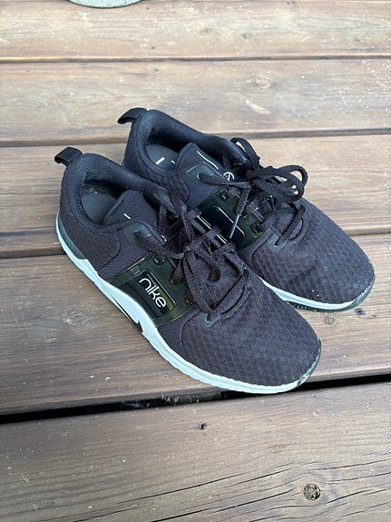 Nike naisten salikengät 40