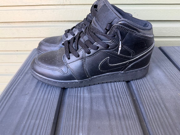 Nike korkeavartiset tennarit koko 39 musta unisex