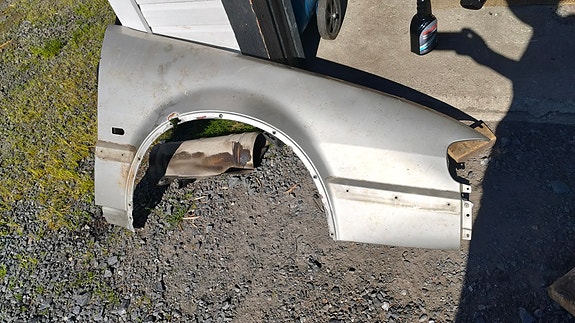 Saab 9000 cs oikean puolen etulokasuoja