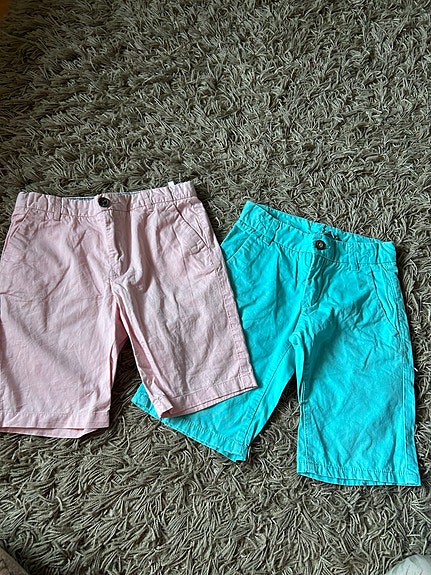 Lindex 134 ja H&M 134 shortsit