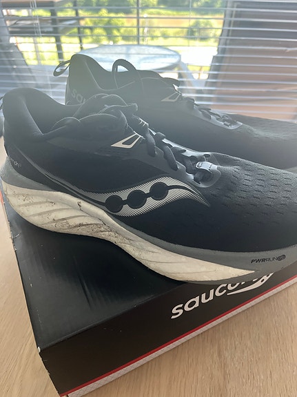 Saucony Triumph 22 juoksukengät