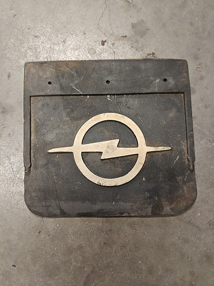 Opel roiskeläppä