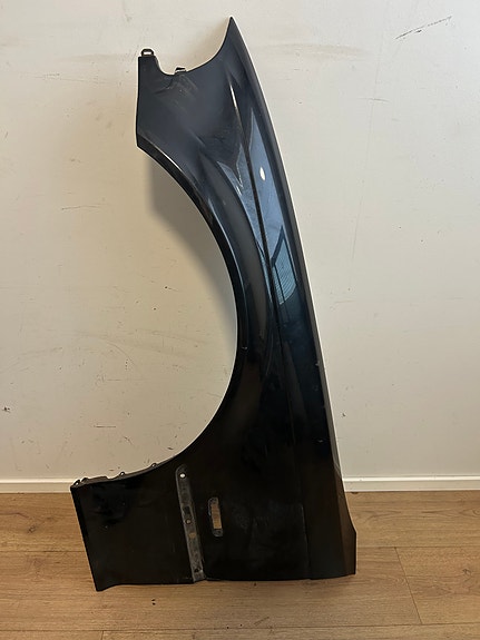BMW E46 coupé vasen etulokasuoja