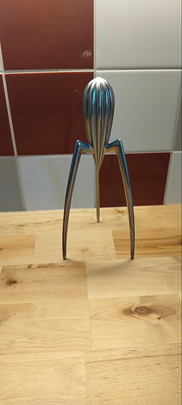 Alessi Juicy Salif sitruspuristin