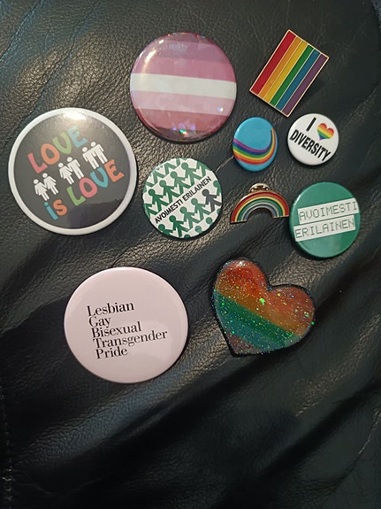 Pride-pinssisetti