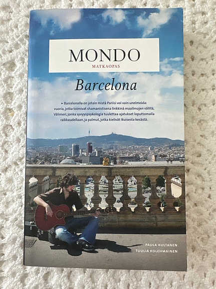 Mondo Matkaopas Barcelona -kirja