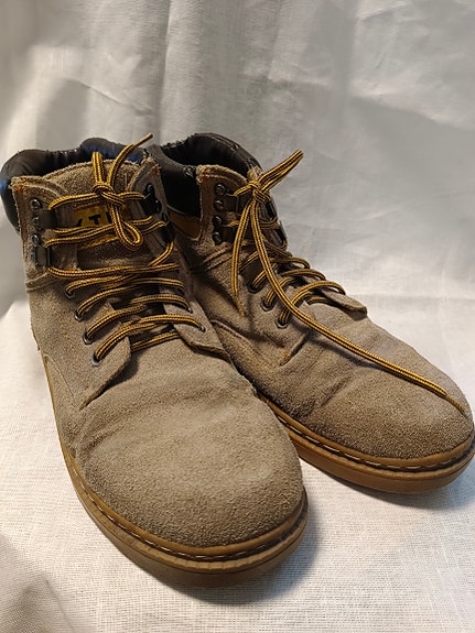 Mies bootsit koko 43