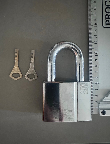 Product image 1 of 2