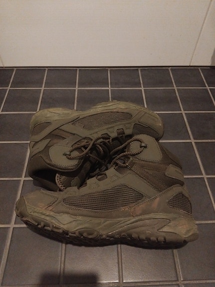 Vaelluskengät koko 43 (HI - TEC Assault tactical 5.0)
