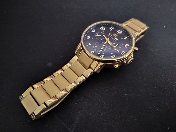Tommy Hilfiger kello