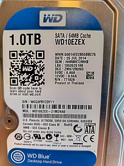 WD 1TB kovalevy, Intel i5-4440 prosessori, FSP virtalähde ja jäähdytyssiili..
