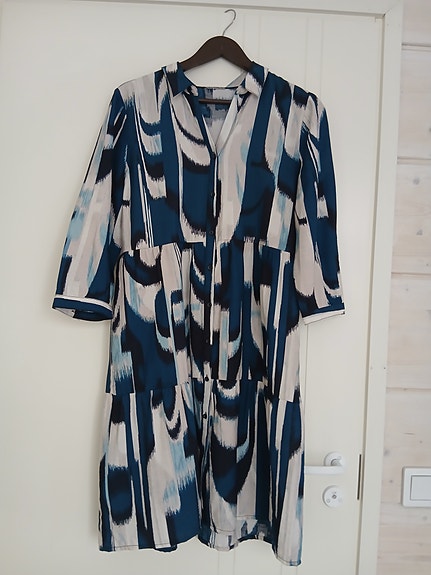 Kerran käytetty mekko