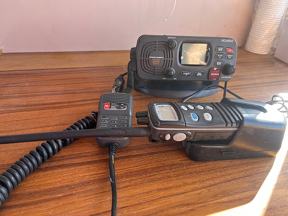Radio ocean RO4800 vhf/dsc-puhelin