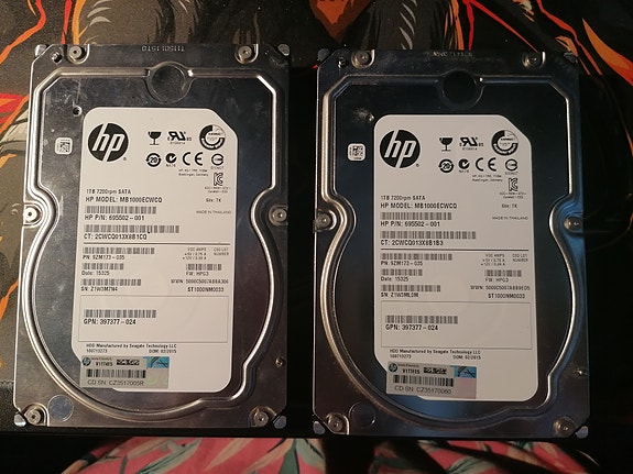 HP 1 TB kiintolevyt 2kpl