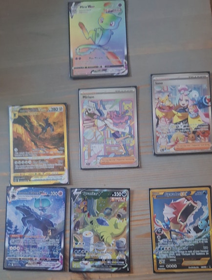 Myydään harvinaisia pokemon kortteja