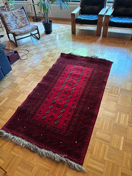 Afganistanilainen käsinsolmittu matto