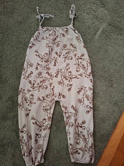 Myydään: Valkama jumpsuit / haalari