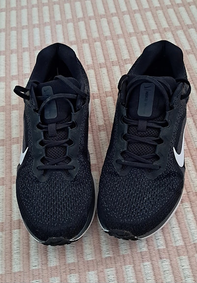 Nike juoksulenkkarit koko 44 musta