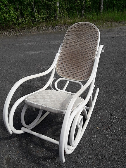 Rottinki Thonet tyylinen Retro Keinutuoli