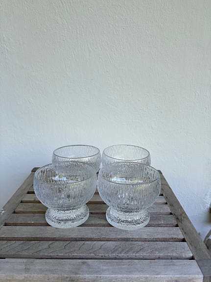 Iittala Kekkerit jälkiruokakulhot design Timo Sarpaneva