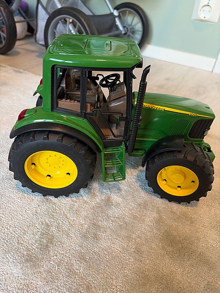 John Deere 6920