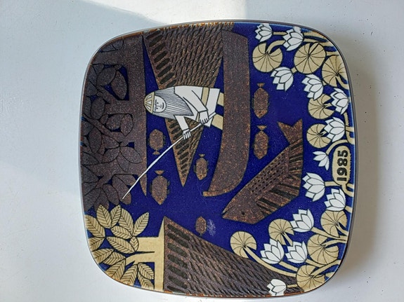 Arabia, Raija Uosikkinen, seinälautanen, 1985