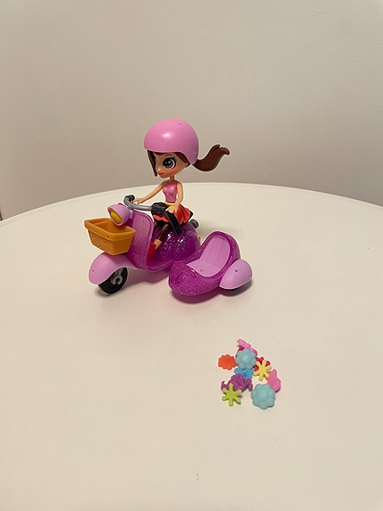 Littlest Pet Shop Blythe nukke ja skootteri -leikkisetti