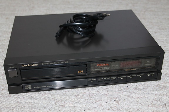 80-luku pieni hifi CD-soitin Technics SL-PJ20 mini vain 31cm 1986 *VIKA