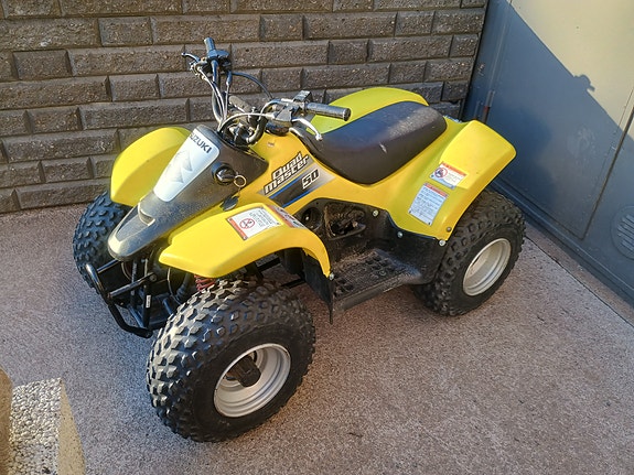 Lasten mönkijä suzuki lt-a50