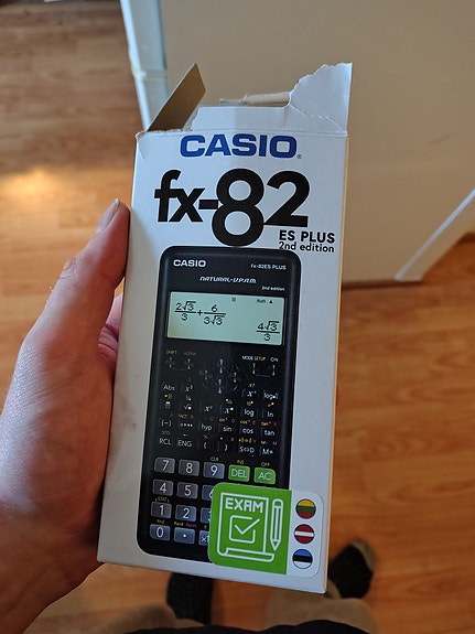 Casio fx-82 plus funktiolaskin