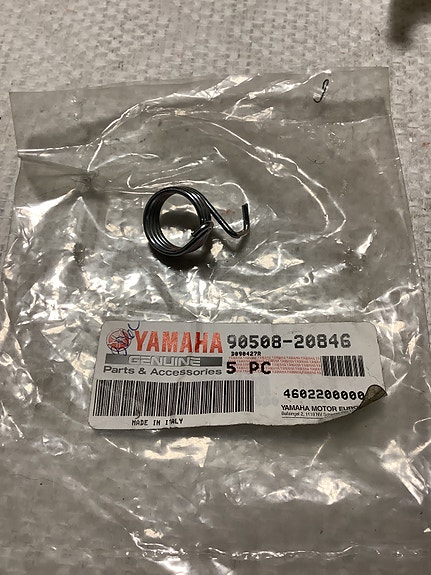 90508-20846 kytkin akselin palautinjousi YAMAHA DT 50R AM6