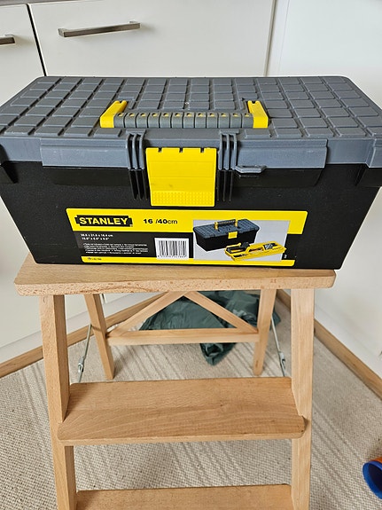 Stanley 40 cm työkalupakki irrotettavalla jakajalla