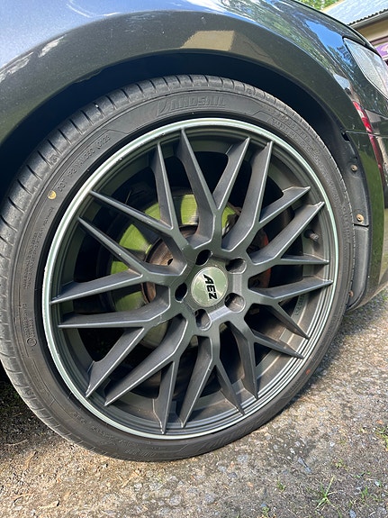 Aez crest 19”