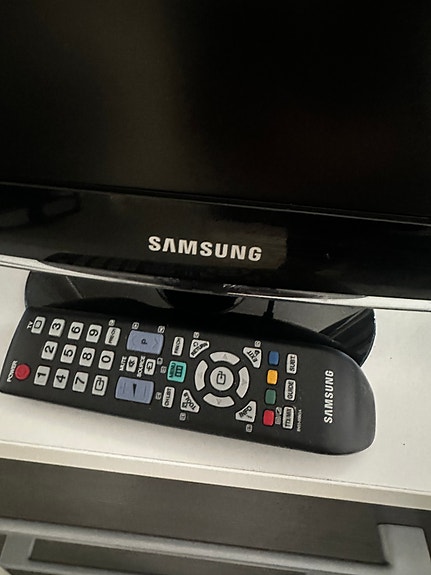 Samsung näytö / TV
