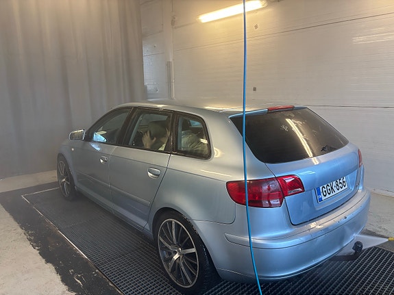 Audi A3 valot ja turvavyö lukko